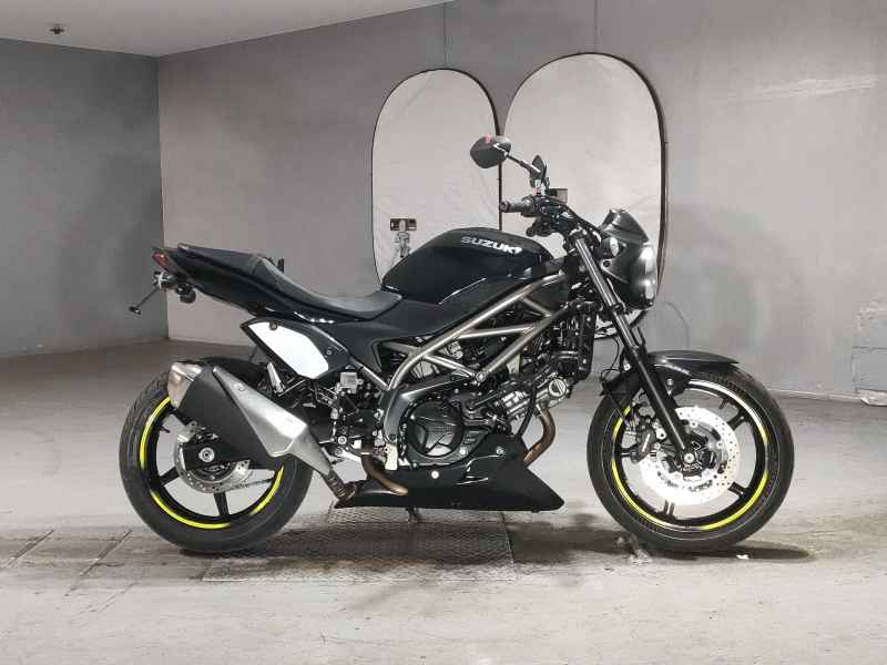 Suzuki SV650 2022