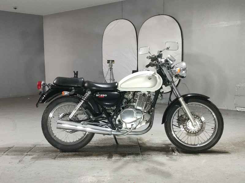 Suzuki ST250E