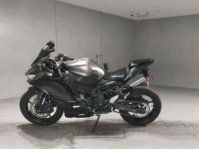 Kawasaki Ninja ZX-4R SE 2024