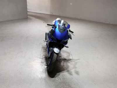 Yamaha YZF-R25 2021