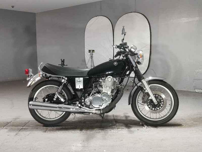 Yamaha SR400 2020