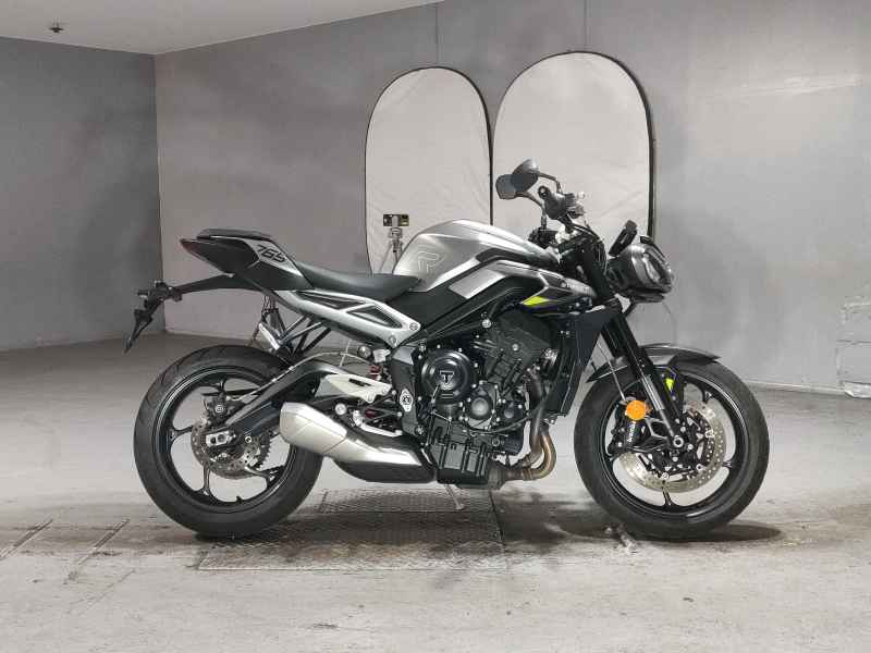 Triumph Street Triple R 2023
