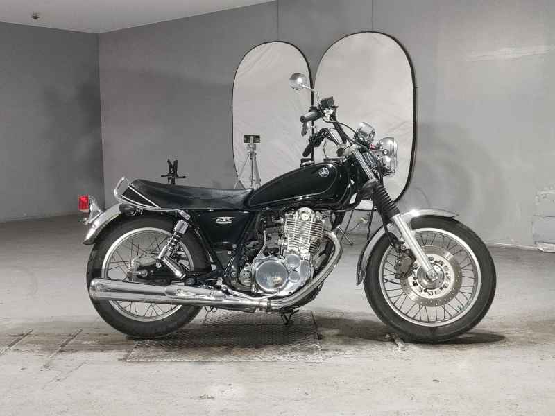 Yamaha SR400 2015