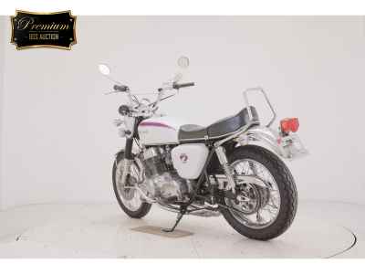 Honda CB750 2021