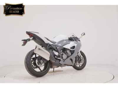 Kawasaki Ninja ZX-6R 2021