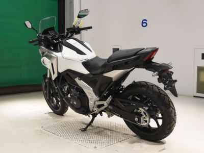 Honda NC750X DCT 2022