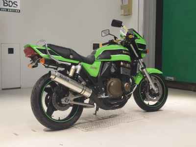 Kawasaki ZRX400 2005