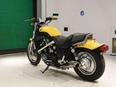 Yamaha V-Max 1200 2024