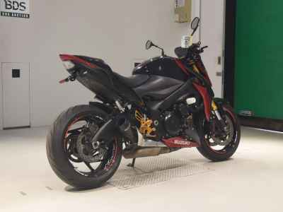 Suzuki GSX-S1000 2015