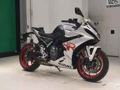 Suzuki GSX-8R 2024