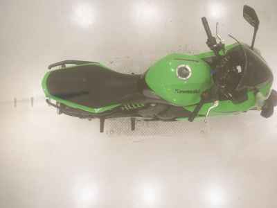 Kawasaki Ninja 400R 2011