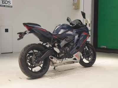 Kawasaki Ninja ZX-25R 2022