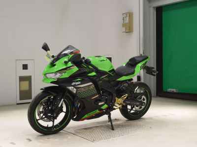 Kawasaki Ninja ZX-25R 2021