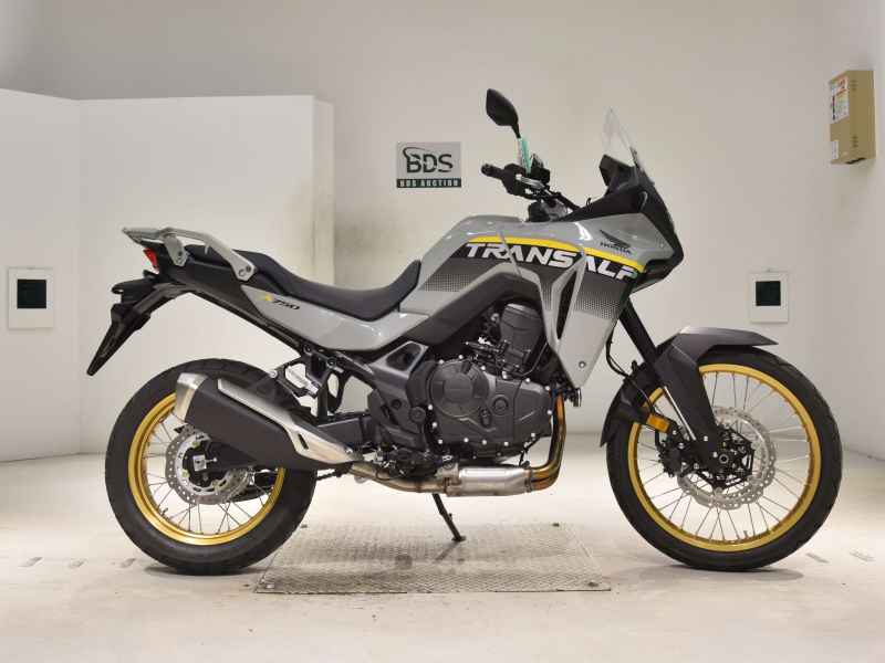 Honda Transalp 750 2025