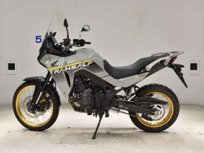Honda Transalp 750 2025
