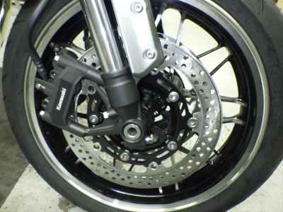 Kawasaki Z900RS 2025