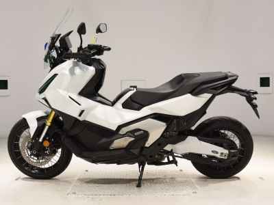 Honda X-Adv 750 2025