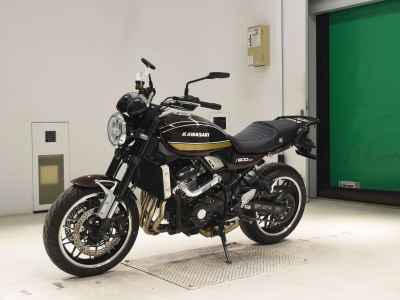 Kawasaki Z900RS 2025