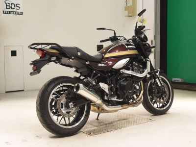 Kawasaki Z900RS 2025