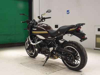 Kawasaki Z900RS 2025