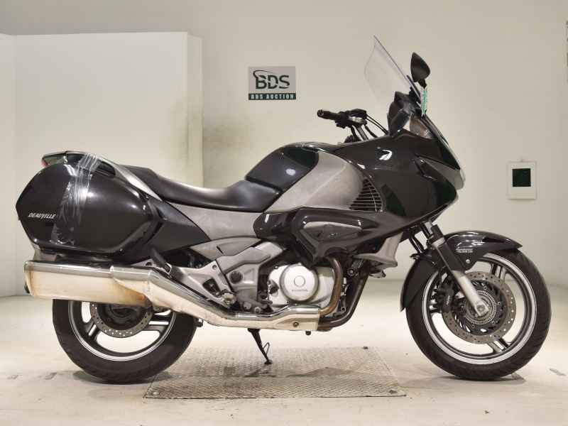 Honda NT700V Deauville 2013