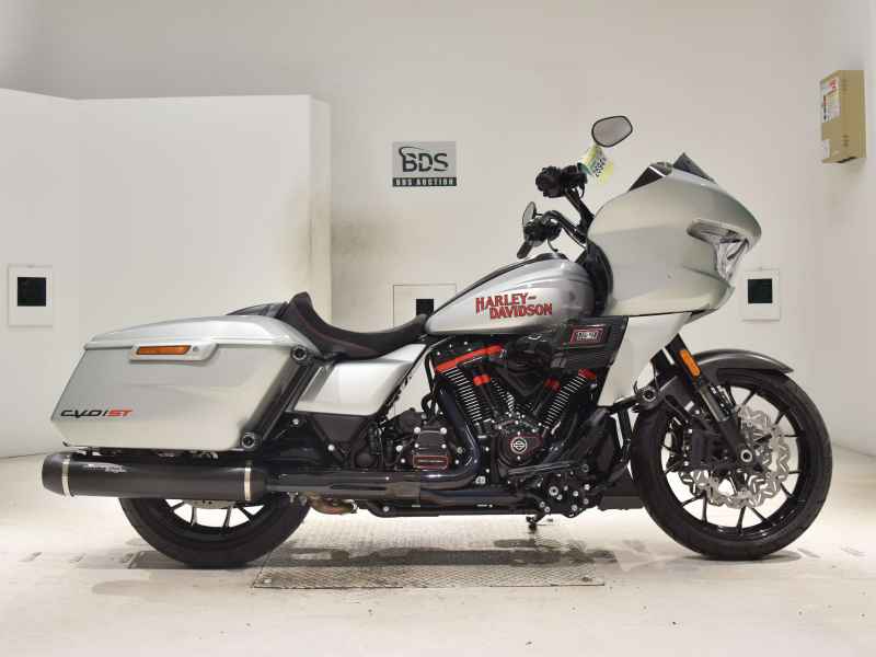 Harley-Davidson FLTRXSTSE1980 CVO 2026