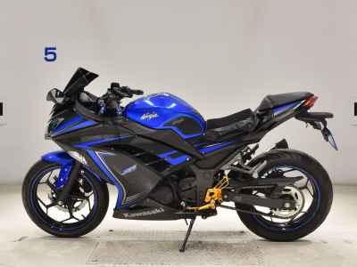 Kawasaki Ninja 250 2015