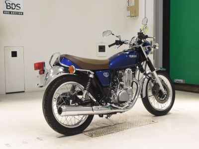 Yamaha SR400 2021
