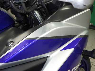 Yamaha YZF-R25 2015