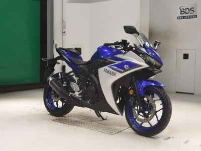 Yamaha YZF-R25 2015