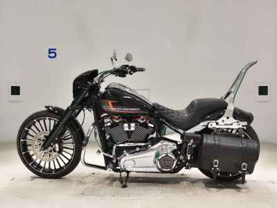 Harley-Davidson Breakout FXBR1920 2023