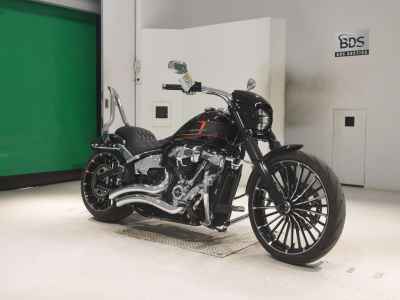 Harley-Davidson Breakout FXBR1920 2023