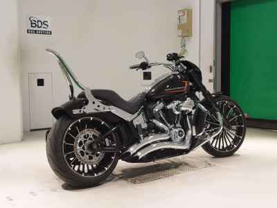 Harley-Davidson Breakout FXBR1920 2023