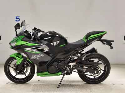 Kawasaki Ninja 400 2024
