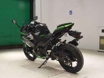 Kawasaki Ninja 400 2024