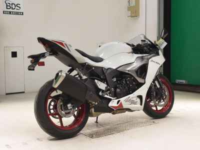 Kawasaki Ninja ZX-6R 2025