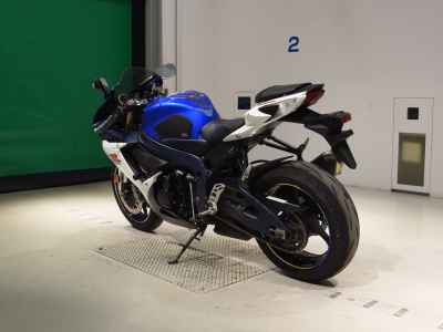 Suzuki GSX-R750 2011