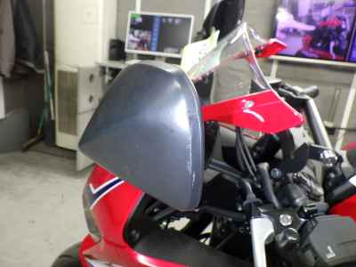 Honda CBR650R E-Clutch 2025