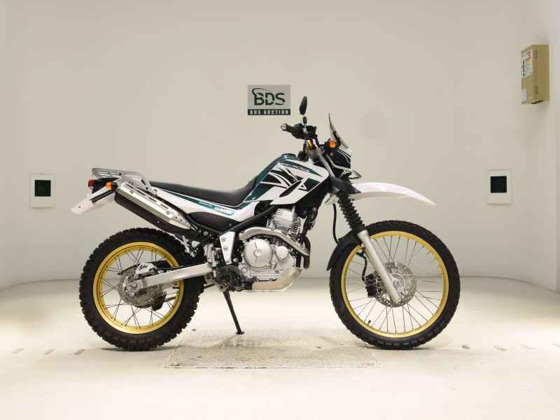 Yamaha XT250 Serow 2016