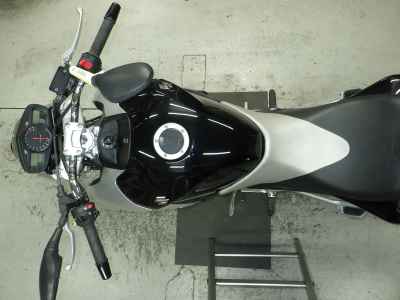 Suzuki GSR400 2008