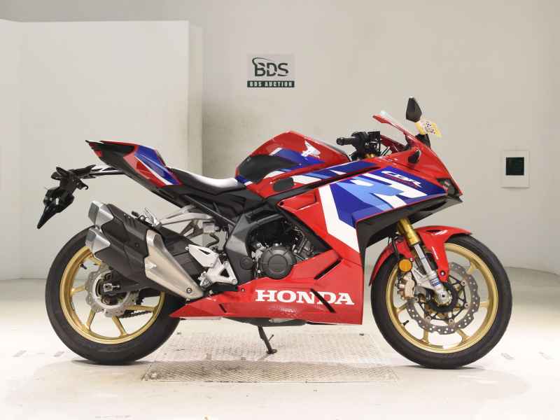 Honda CBR250RR 2023