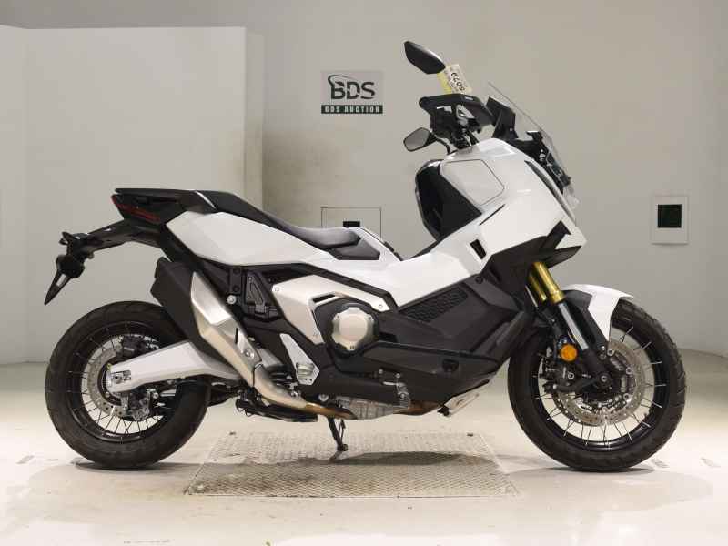Honda X-Adv 750 2025