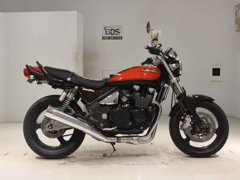 Kawasaki Zephyr 400 2005