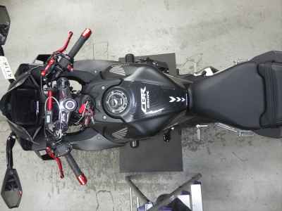 Honda CBR650R E-Clutch 2024