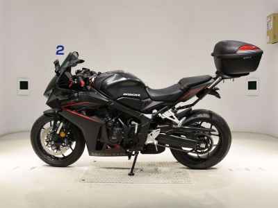 Honda CBR650R E-Clutch 2024