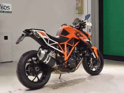 KTM 1290 Super Duke R 2015