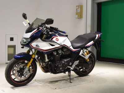 Honda CB1300 Super Boldor 2023