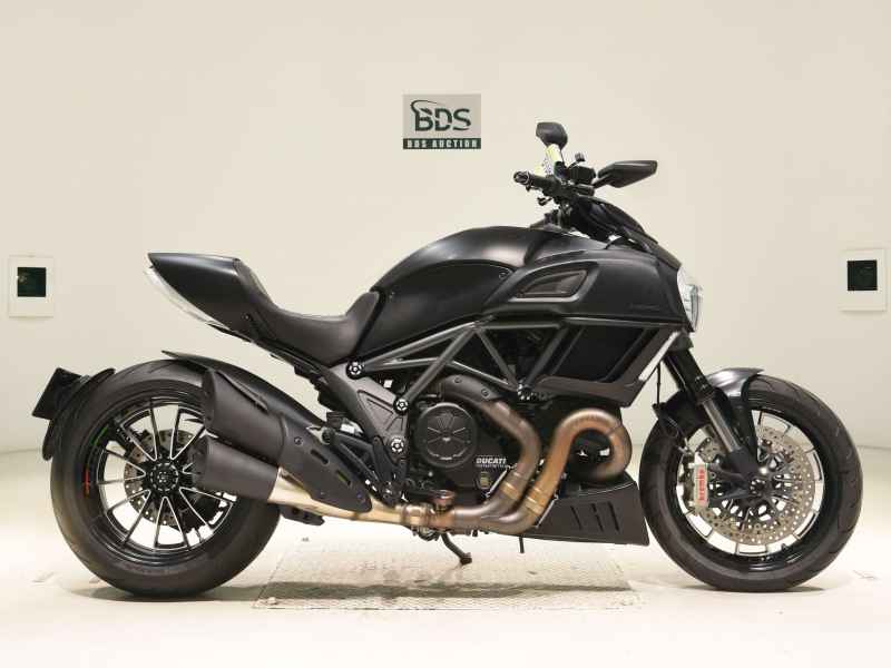 Ducati Diavel 2015