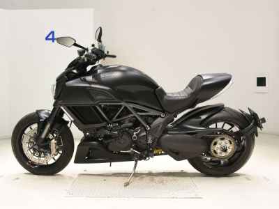 Ducati Diavel 2015