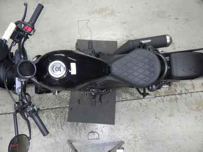 Honda XJR400 2025